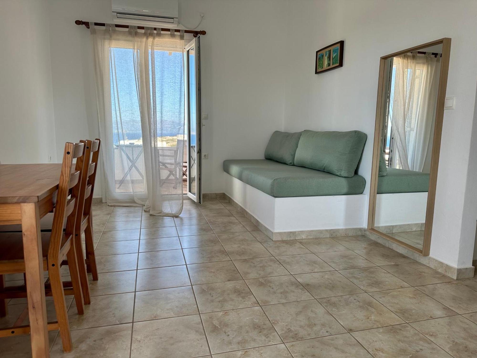 Restia Apartment Donoussa Bagian luar foto