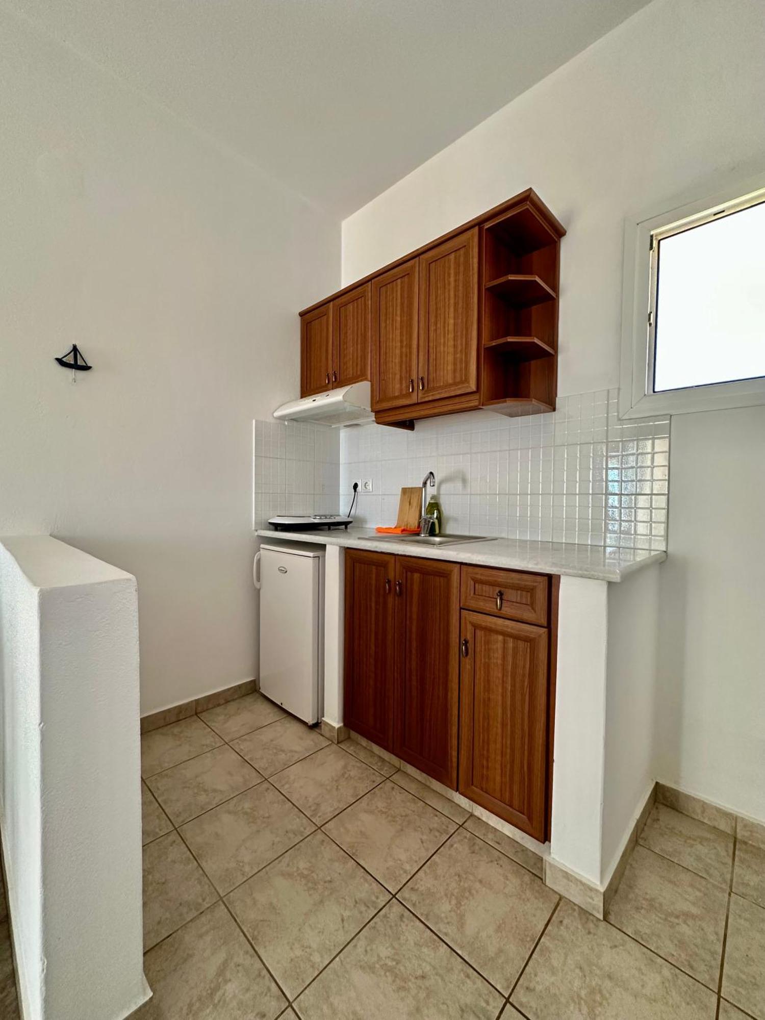 Restia Apartment Donoussa Bagian luar foto